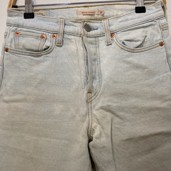 Levi’s Premium Wedgie Straight Jeans - Picture 2 of 7